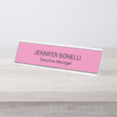Minimalistische gepersonaliseerde naam roze kleur bureau naambordje (Voorkant)