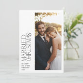 Minimalistische Getrouwde Kerst Pas getrouwd Foto Feestdagenkaart (Staand voorkant)