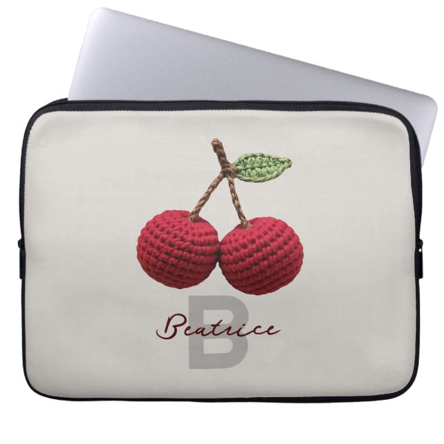 Minimalistische Girly Crochet Red Cherry Monogram  Laptop Sleeve (Voorkant)