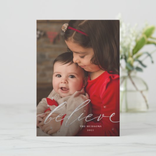 Minimalistische Gold Script Calligraphy Flat Holid Feestdagenkaart (Staand voorkant)