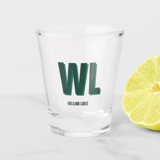 Minimalistische groene gepersonaliseerde monogram  shot glas (Voorkant)