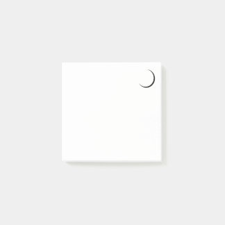 Minimalistische halve maan na de aantekeningen post-it® notes