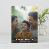 Minimalistische Happy Diwali Deep Gold Overlay Fot Feestdagenkaart (Staand voorkant)