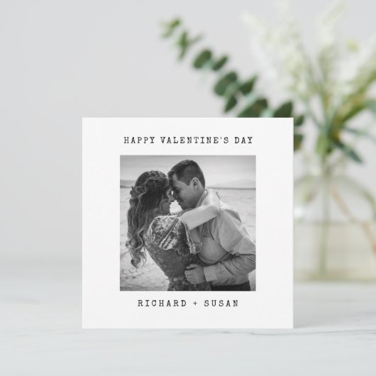 Minimalistische Happy Valentine's Day met Foto Feestdagenkaart (Staand voorkant)