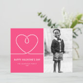 Minimalistische hart heet roze Valentijnsdag foto Feestdagenkaart (Staand voorkant)