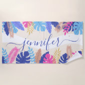 Minimalistische, heldere tropische bladeren met aa strandlaken (Voorkant)