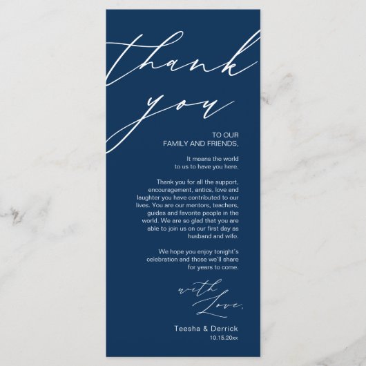 Minimalistische huwelijkskaart met tafelsetting en programmakaart (Voorkant)