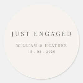 Minimalistische ‘Just Engaged’ Sticker | Warm Wit