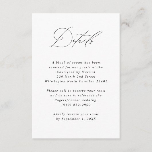 Minimalistische kalligrafie bruiloft gastinformati informatiekaartje (Voorkant)