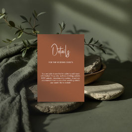 Minimalistische kalligrafie bruiloft terracotta informatiekaartje