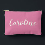 Minimalistische Kalligrafie Hot Pink Gepersonalise Etui<br><div class="desc">Dit stijlvolle accessoirezakje heeft een minimalistisch kalligrafisch ontwerp met een gedurfde, hete roze naam, die eenvoud combineert met levendige kleuren. Perfect voor het organiseren van make-up, reizen benodigdheden, of het toevoegen van een chique touch aan uw dagelijkse routine. Dit unieke ontwerp maakt het een doordacht cadeau voor iedereen die van...</div>