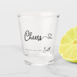 Minimalistische kalligrafie Proost op de toekomst  Shot Glas<br><div class="desc">Eenvoudige schattige Proost op de Toekomst Mrs. Gepersonaliseerde shotglazen met een stijlvol modern design. U kunt de sjabloon eenvoudig aanpassen met de toekomstige bruidsnaam. Breng verdere wijzigingen aan in dit ontwerp door "Bewerken met ontwerpgereedschap" te selecteren.</div>
