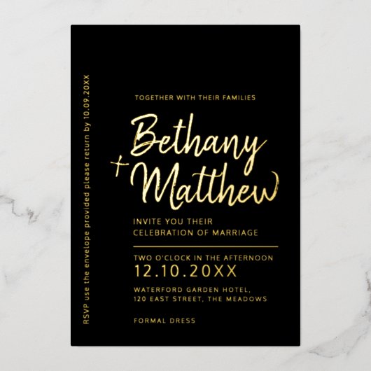 Minimalistische kalligrafie script bruiloft zwart  folie uitnodiging (Voorkant)