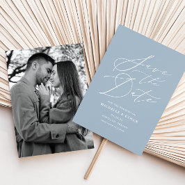 Minimalistische kalligrafie script stoffig blauwe  save the date