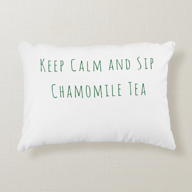 Minimalistische 'Keep Calm and Sip Chamomile Tea'- Accent Kussen (Voorkant)