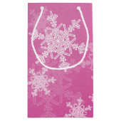 Minimalistische Kerst met Roze Witte Sneeuwvlokken Klein Cadeauzakje (Achterkant)