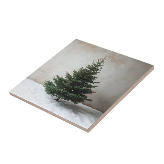 Minimalistische kerstboom met zachte lichten op sn tegeltje (Zijkant)
