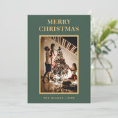 Minimalistische klassieke groene vrolijke kerstfot feestdagenkaart (Staand voorkant)