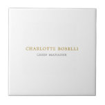 Minimalistische Klassieke Professionele Gouden Kle Tegeltje<br><div class="desc">Heb je ooit zo'n dun, goed doordacht, esthetisch en opmerkelijk design gezien? De keuze van letters, hun lettergrootte en de duisternis van kleur zijn lang nagedacht en met lange inspanningen ontworpen. Het resultaat was zo'n uniek ontwerp dat indruk maakt op iedereen die het ziet.</div>