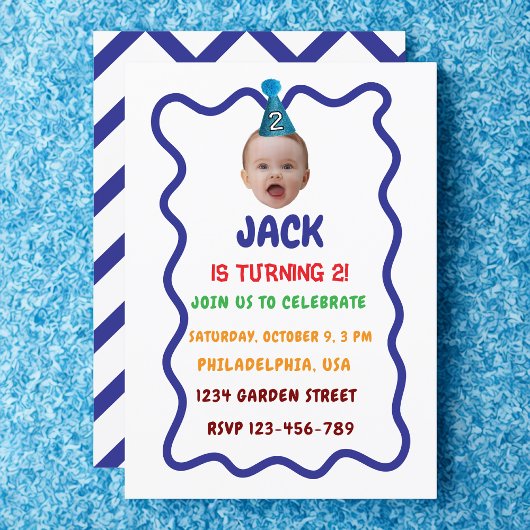 Minimalistische kleurrijke 2e verjaardag uitnodigi kaart