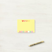 Minimalistische kleurrijke hartennoten post-it® notes (Op bureau)
