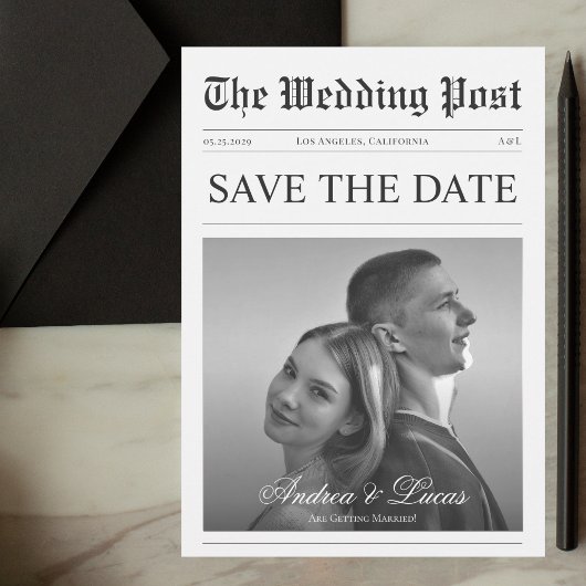 Minimalistische krantenfoto Save the Date Wedding Kaart
