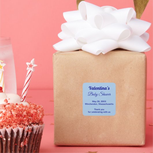 Minimalistische lichtblauwe typografie baby shower vierkante sticker (Feest)