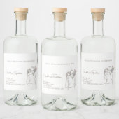 Minimalistische Line Art Paar Knuffelen met Boeket Likeurfles Etiket (Flessen)