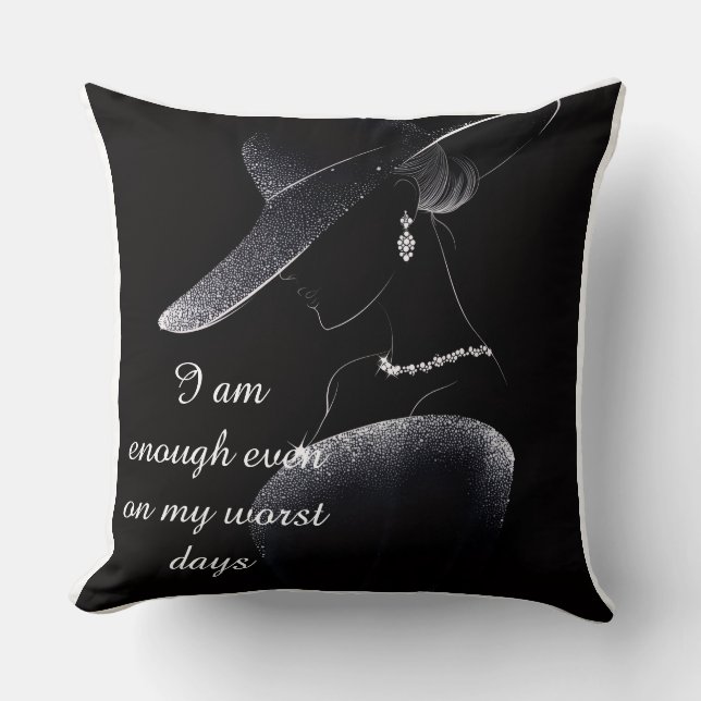 Minimalistische luxe empowerende quote kussen (Voorkant)