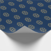 Minimalistische marine blauw goud sneeuwvlokken Ke Cadeaupapier (Hoek)