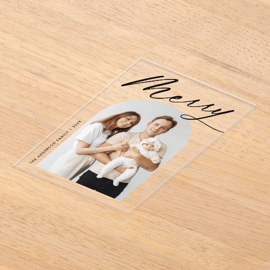 Minimalistische Merry Black Script Arch Fotovakant Acryl Uitnodigingen (Laagn)