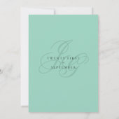 Minimalistische mintgroene monogram initiaal trouw kaart (Achterkant)