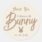 Minimalistische moderne babyshower dank je ronde sticker (Voorkant)