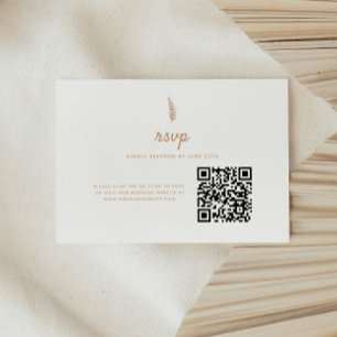 Minimalistische moderne Beige Leaf QR Code Wedding RSVP Kaartje
