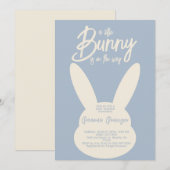 Minimalistische moderne blauwe konijn baby jongen  kaart (Voorkant / Achterkant)