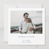 Minimalistische moderne blauwe tekstfoto Sla de da Save The Date (Voorkant)