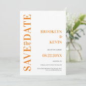 Minimalistische moderne eenvoudige Oranje bruiloft Save The Date (Staand voorkant)