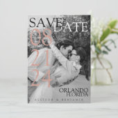 Minimalistische, moderne, elegante zwart-wit foto save the date (Staand voorkant)