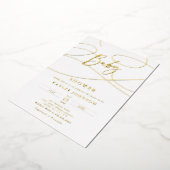 Minimalistische moderne fancy script "Baby" Shower Folie Uitnodiging (Gedraaid)