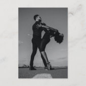 Minimalistische moderne foto inline monogram bruil informatiekaartje (Achterkant)