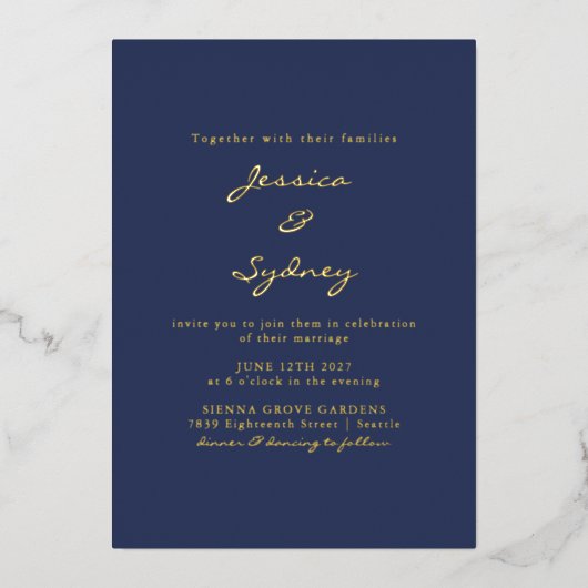 Minimalistische moderne marineblauwe script bruilo folie uitnodiging (Voorkant)