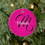 Minimalistische moderne monogram initiaal naam hot keramisch ornament<br><div class="desc">Minimalistische moderne monogram initiaal naam zwart wit.  aangepaste naam met een cursief initiaal achter op een hete roze kleur.</div>