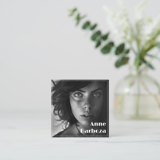 Minimalistische moderne professionele foto QR-code Vierkante Visitekaartje (Staand voorkant)