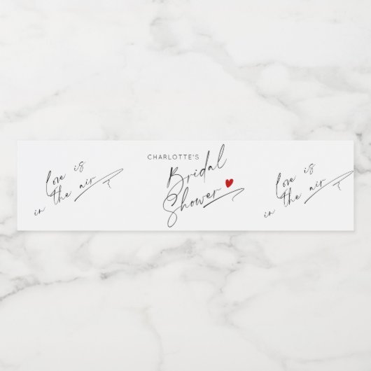 Minimalistische moderne script hart Bruidsdouche Waterfles Etiket (Enkel label)