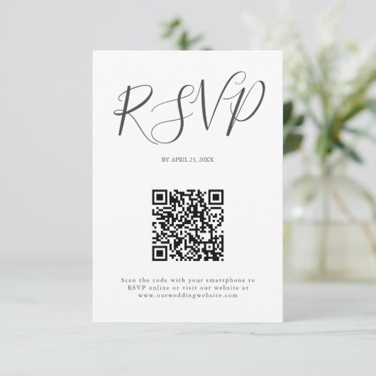 Minimalistische moderne script typografie bruiloft RSVP kaartje (Staand voorkant)