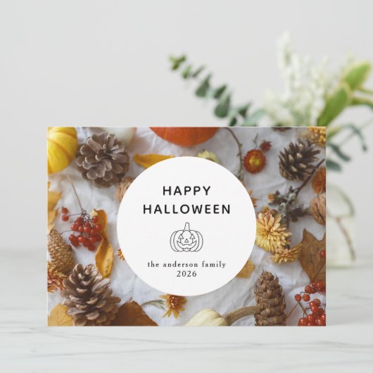 Minimalistische Moderne Spooky Happy Halloween 3 F Feestdagenkaart (Staand voorkant)