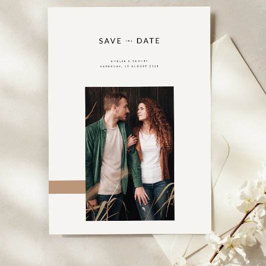 Minimalistische moderne trouwfoto save the date