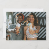 Minimalistische moderne typografie koppel twee fot save the date (Achterkant)