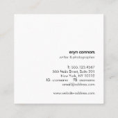 Minimalistische moderne typografie zwart wit vierkante visitekaartje (Achterkant)