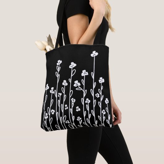Minimalistische moderne witte doedel bloemen tote bag (Dichtbij)